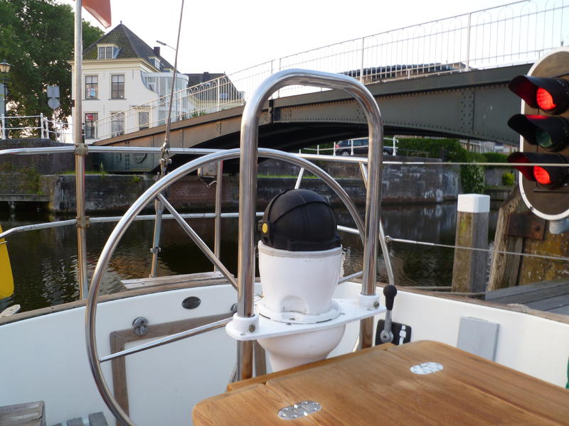 Colvic UFO 34