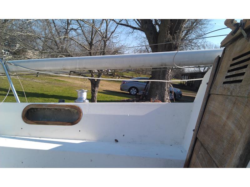 Catalina Swing Keel 22