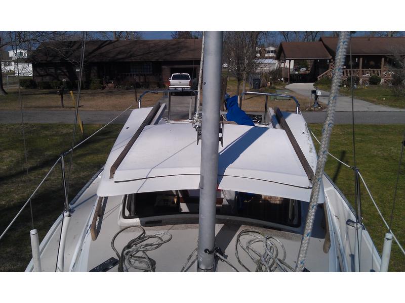 Catalina Swing Keel 22