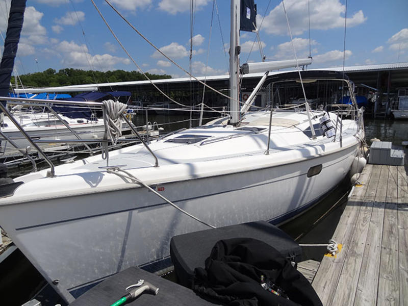 2001 Hunter 380 sailboat for sale in Kansas