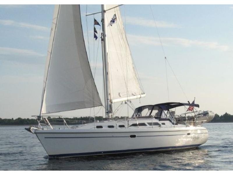 2002 Catalina 380 located in Rhode Island for sale