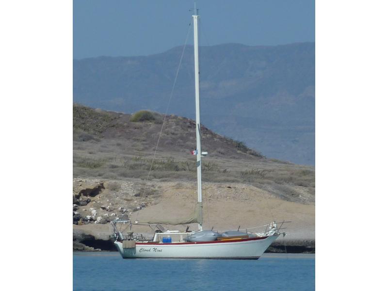 1980 Islander Freeport B 36' sailboat for sale in Outside United States