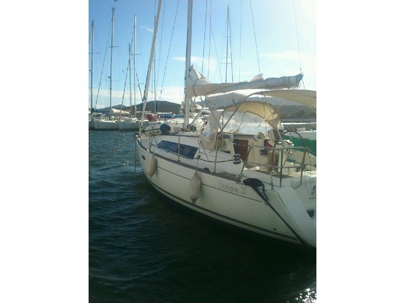 2008 Beneteau Oceanis 311 located in Outside United States for sale
