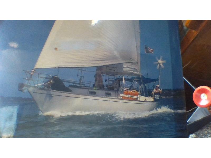 1976 Tartan 37 located in Florida for sale