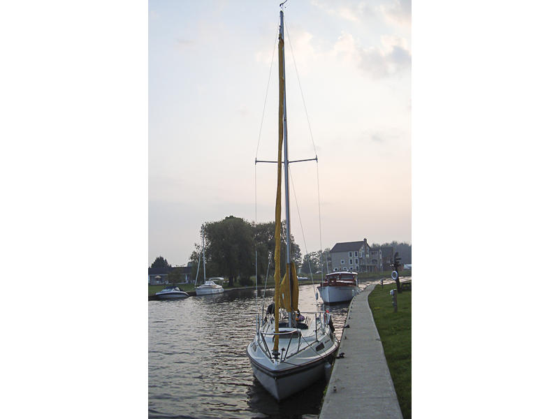 1981 Sonic 23 located in Outside United States for sale