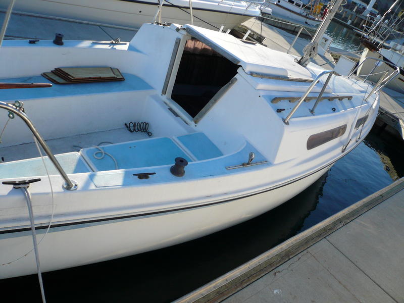 25 ft. macgregor sailboat for sale