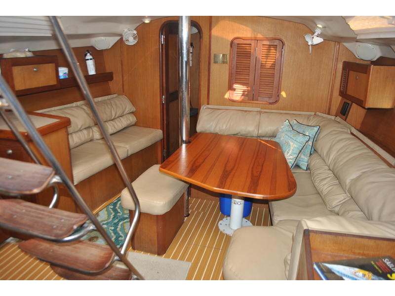 1999 Hunter 420 Passage sailboat for sale in Texas