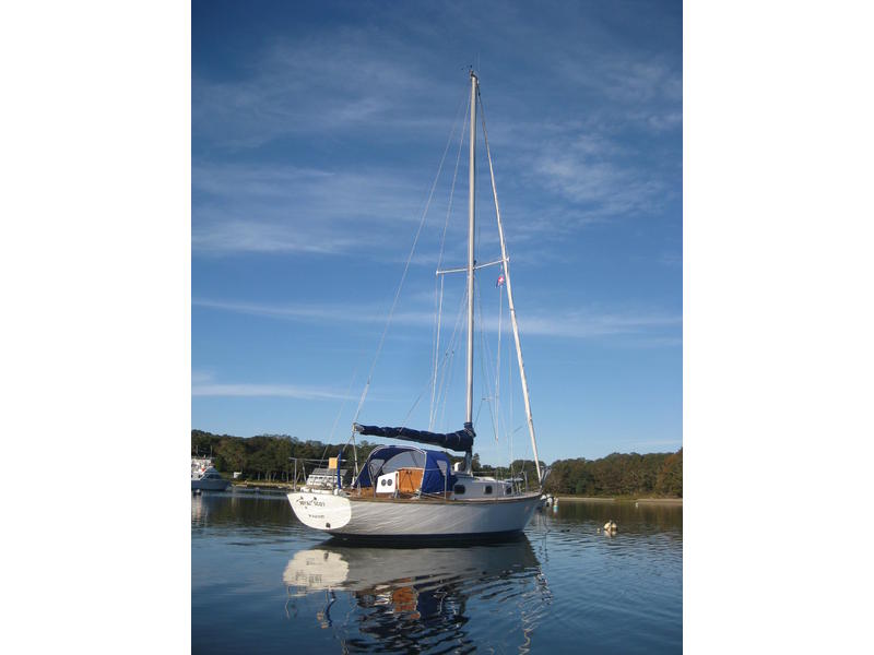 1978 Cape Dory 27 located in Massachusetts for sale