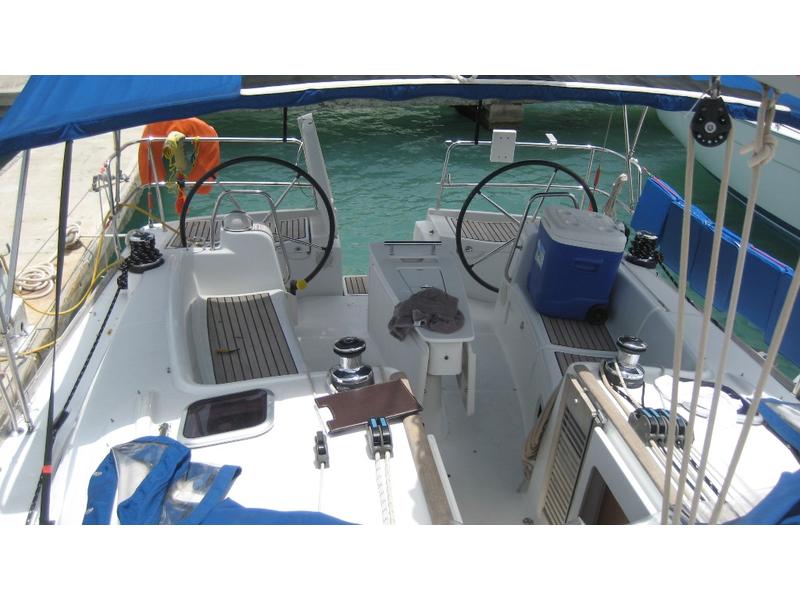 2011 Beneteau Oceanis 40 located in  for sale