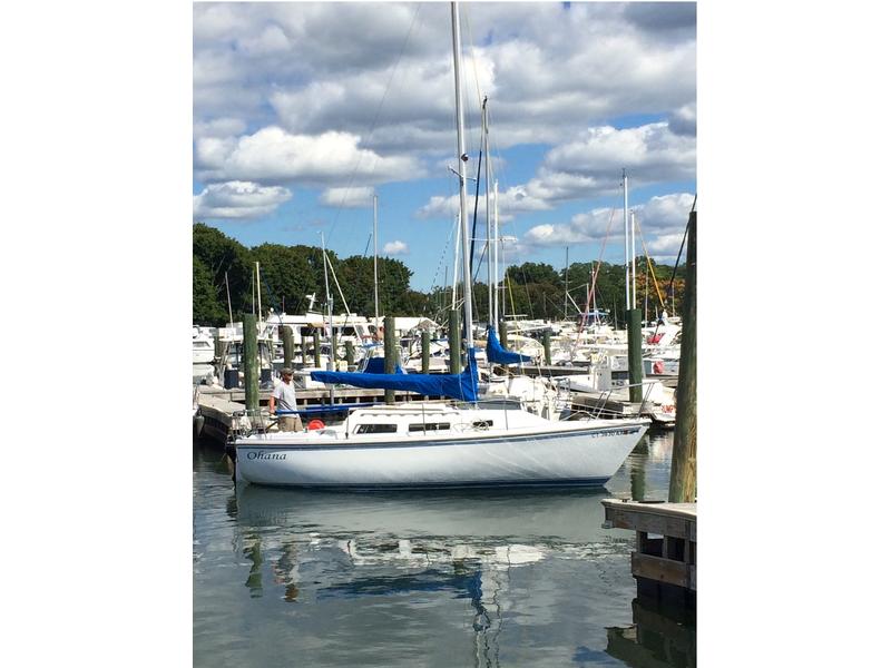 1980 Catalina 25 Poptop located in New York for sale