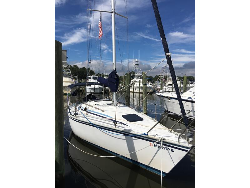 1988 Hunter 28.5 sailboat for sale in Mississippi