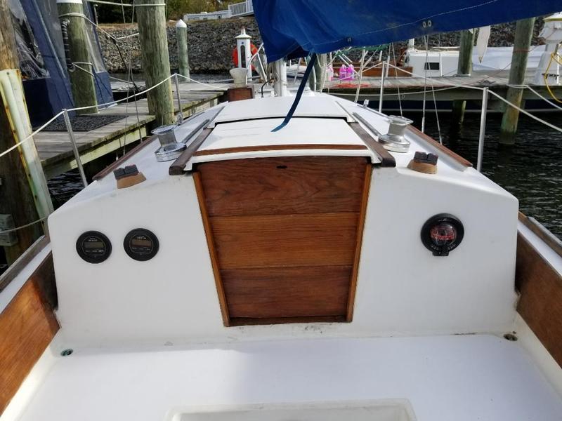 Cape Dory 27