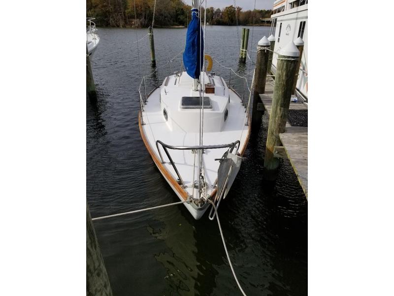 Cape Dory 27