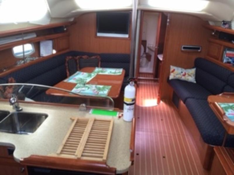 Hunter Marine 45 Deck Salon