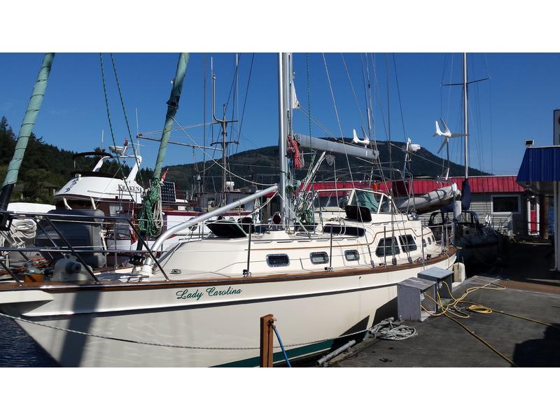 2005 Island Packet IPY 445 Center Cockpit sailboat for sale in Outside United States