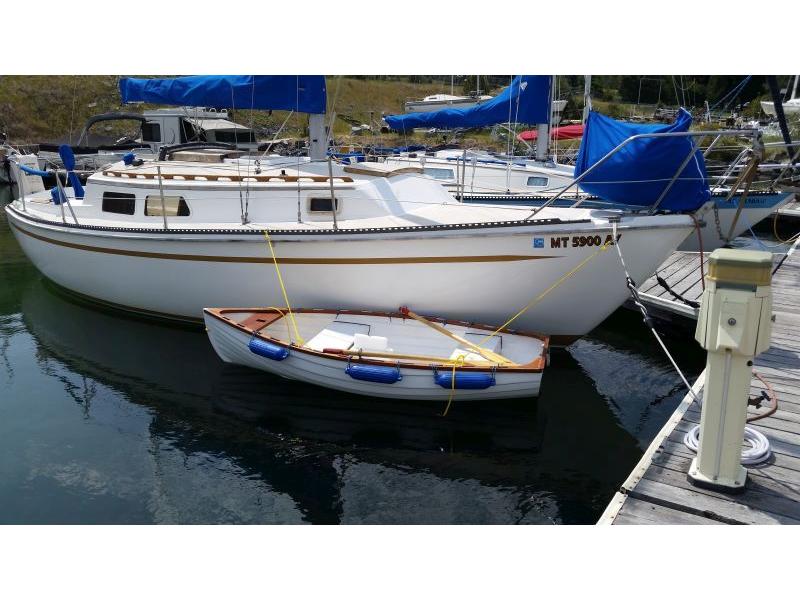 30' newport sailboat