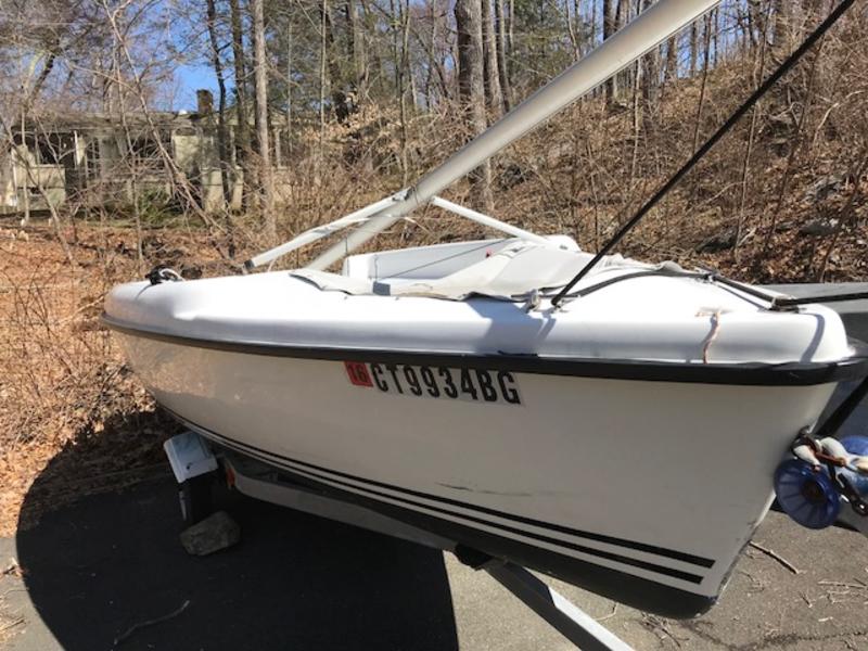 2004 Hunter 170 located in Connecticut for sale