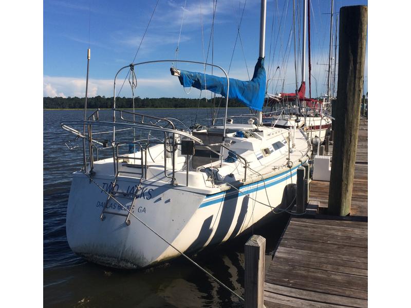 1986 sailboat hunter 31 specification