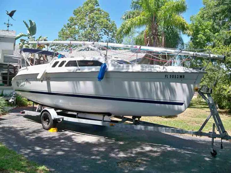 2005 Hunter 240 located in Florida for sale