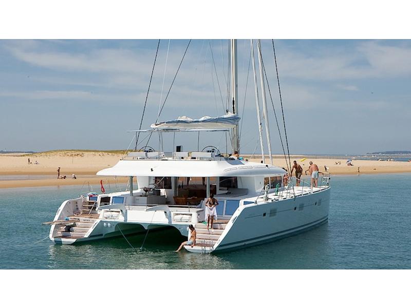 2019 Lagoon 620 - Fractional sailboat for sale in