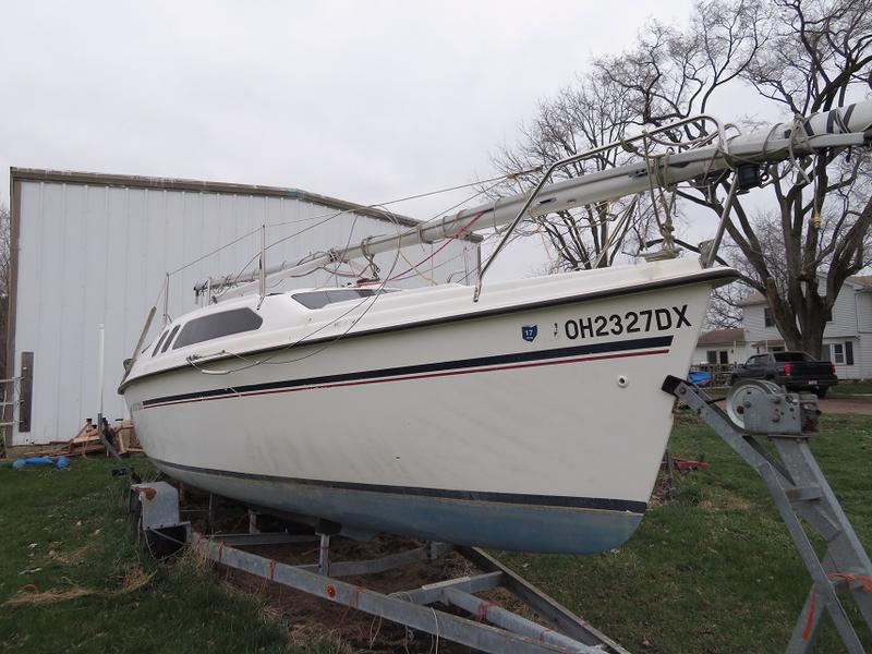 1994 Hunter 23.5 sailboat for sale in Ohio