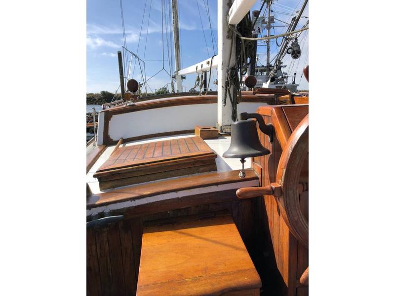 William Garden Force 50 ketch motor-sailor