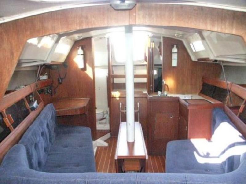1985 Hunter 28.5 sailboat for sale in Florida