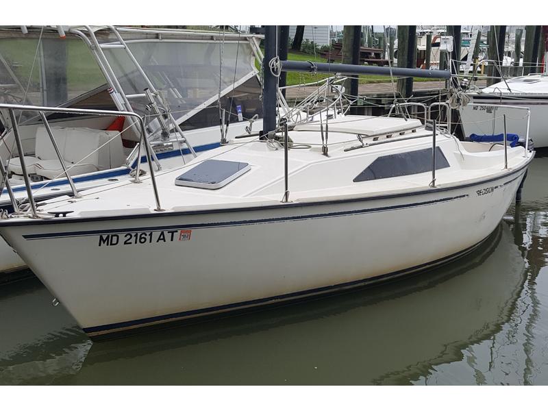 1988 Presicion 23 located in Maryland for sale