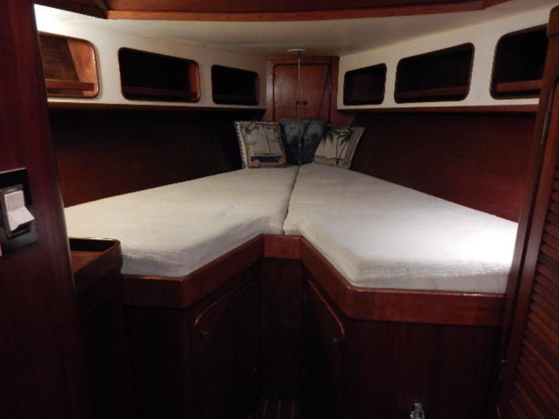 Gulfstar Sailmaster 47