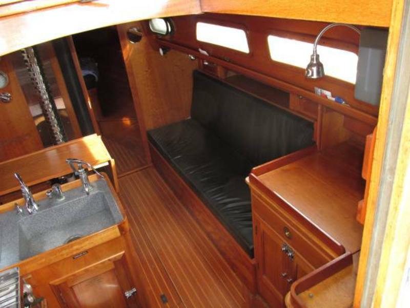 Able Morris Yachts Able 34