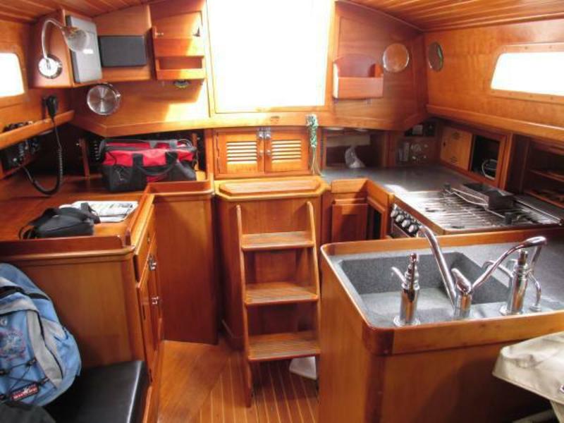 Able Morris Yachts Able 34