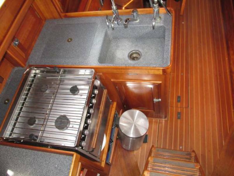 Able Morris Yachts Able 34