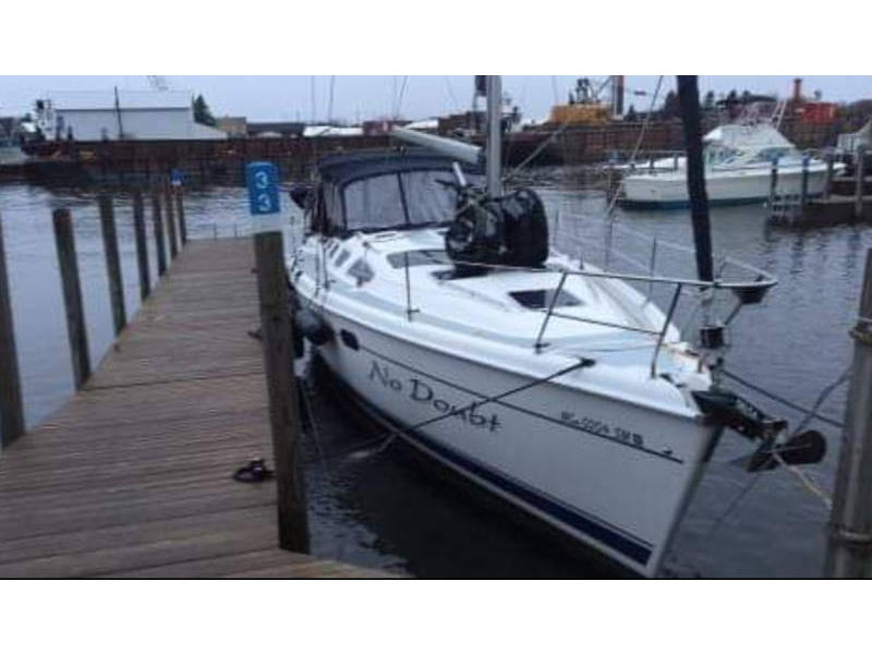 2003 Hunter 386 sailboat for sale in Wisconsin