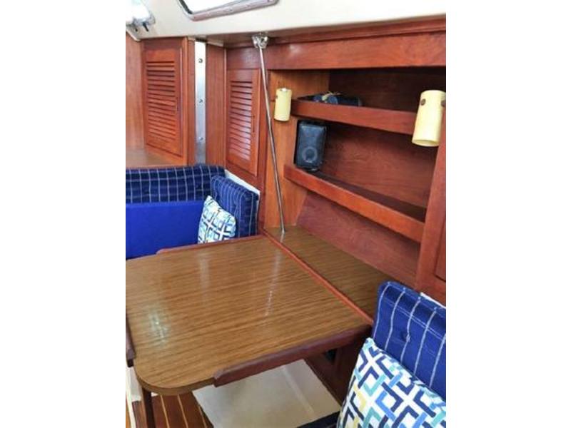 1987 Catalina 36 sailboat for sale in Connecticut