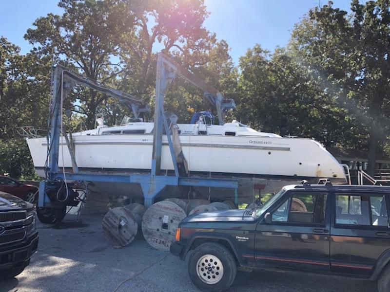 1996 Beneteau Oceanis 44 C located in Oklahoma for sale