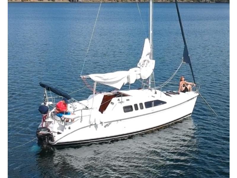 26' hunter sailboat for sale