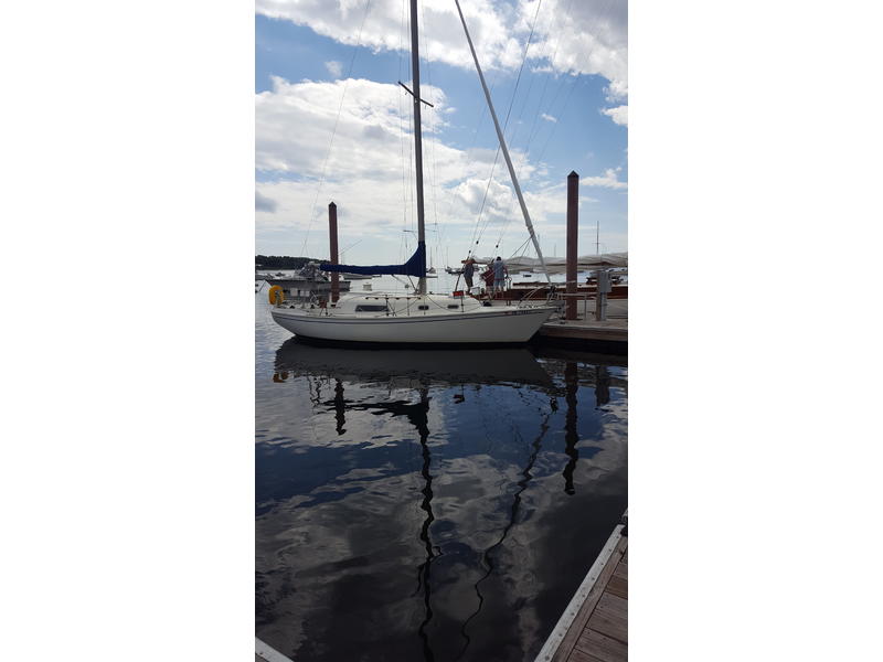1975 Pearson P-30 located in Maine for sale