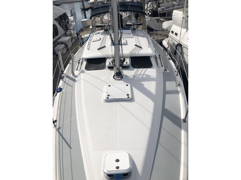 2006 Hunter 41 Deck Salon located in Florida for sale