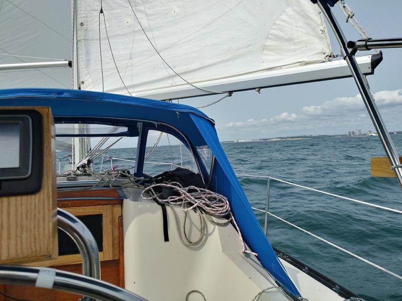 mirage 29 sailboat review