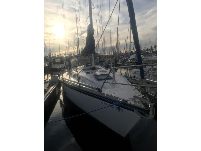 1983 Hunter Legend located in California for sale