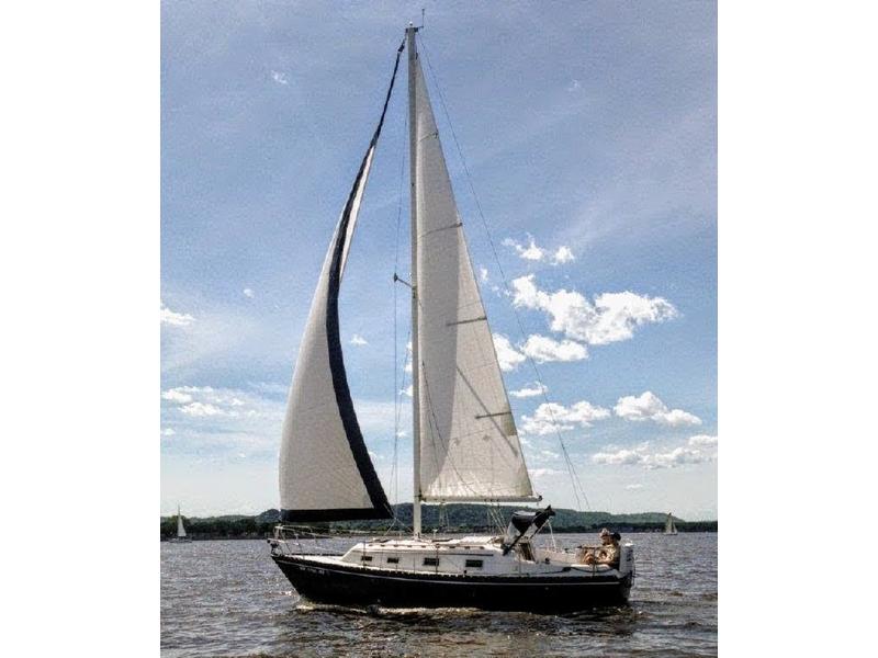 1980 Hunter sailboat for sale in Wisconsin