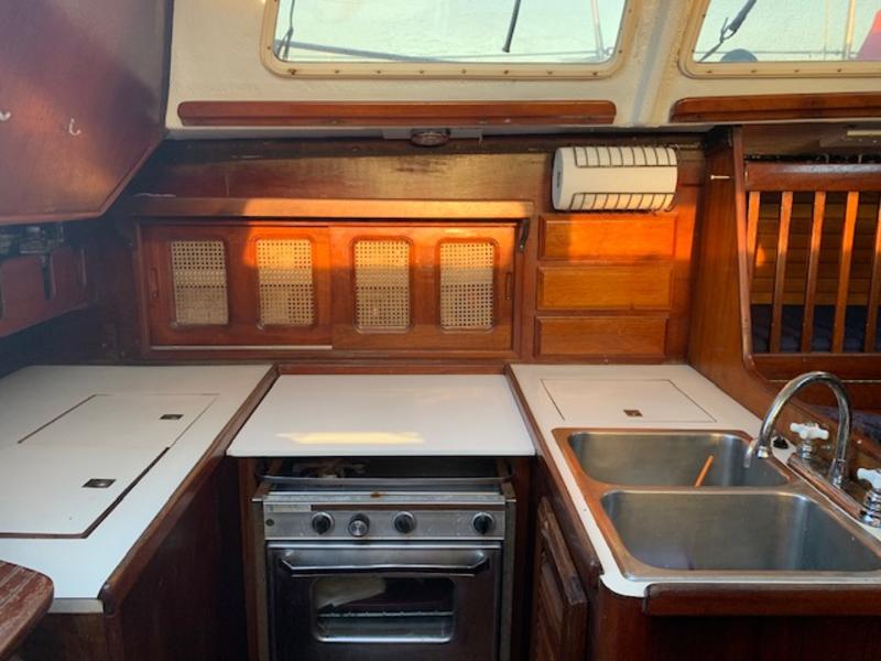 islander 40 sailboat review