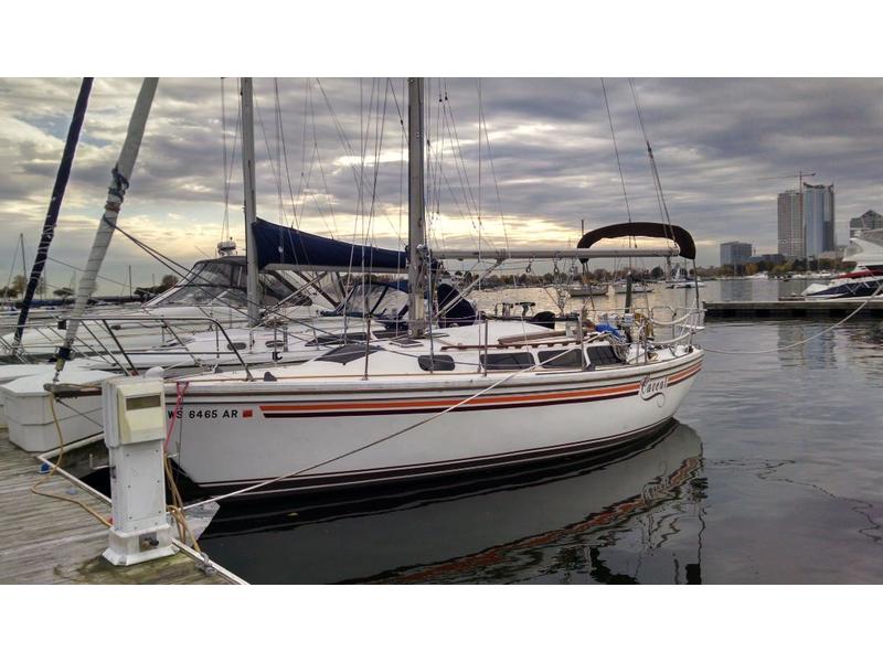 1984 Catalina 30 Tall Rig sailboat for sale in Wisconsin