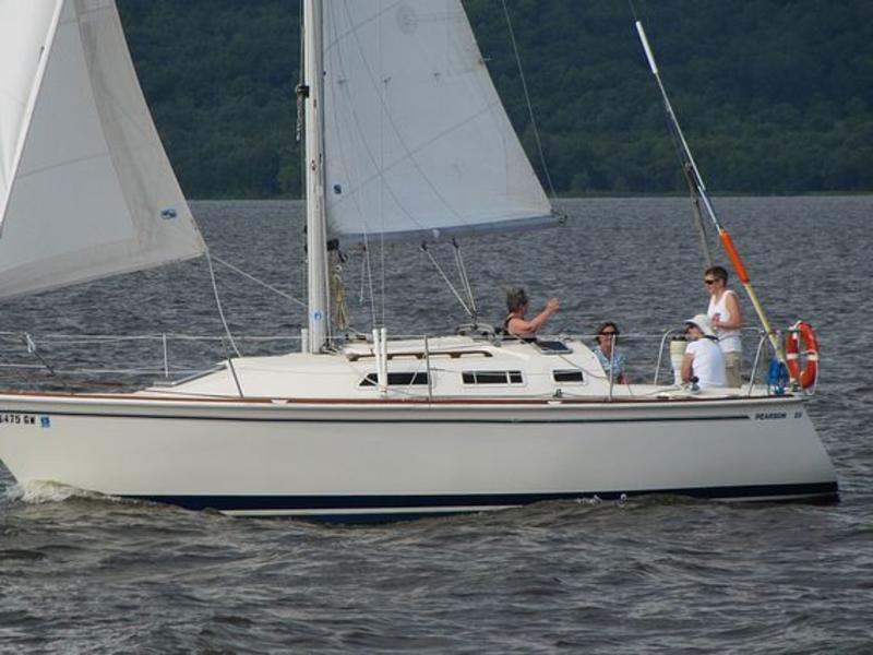 1987 Pearson P28-2 sailboat for sale in Minnesota