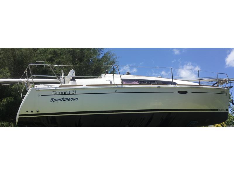 2015 Beneteau Oceanis 31 located in North Carolina for sale