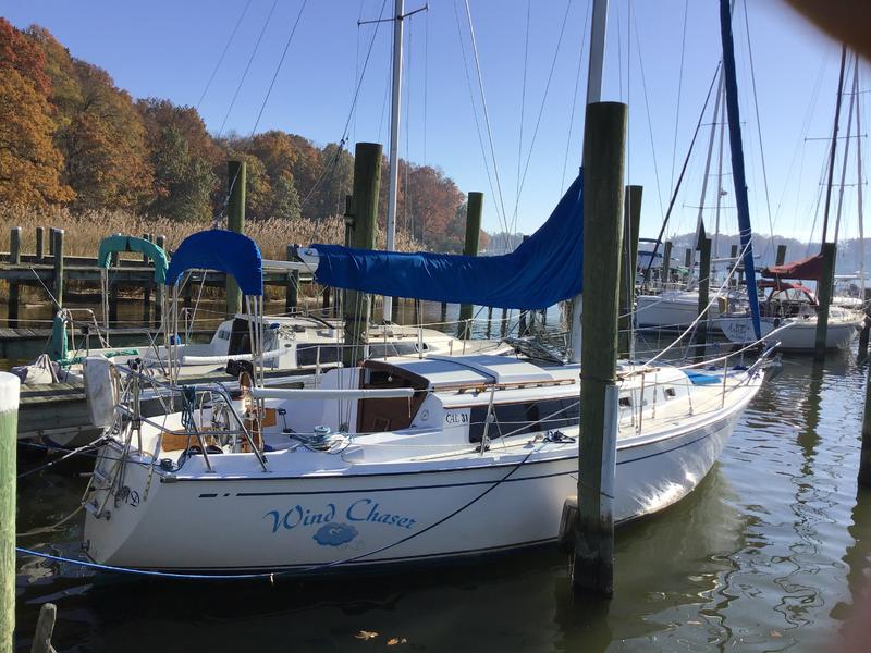 1982 Cal 31 located in Maryland for sale