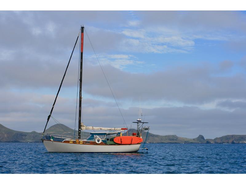 Chris Craft Sparkman & Stevens 35 Sailboat