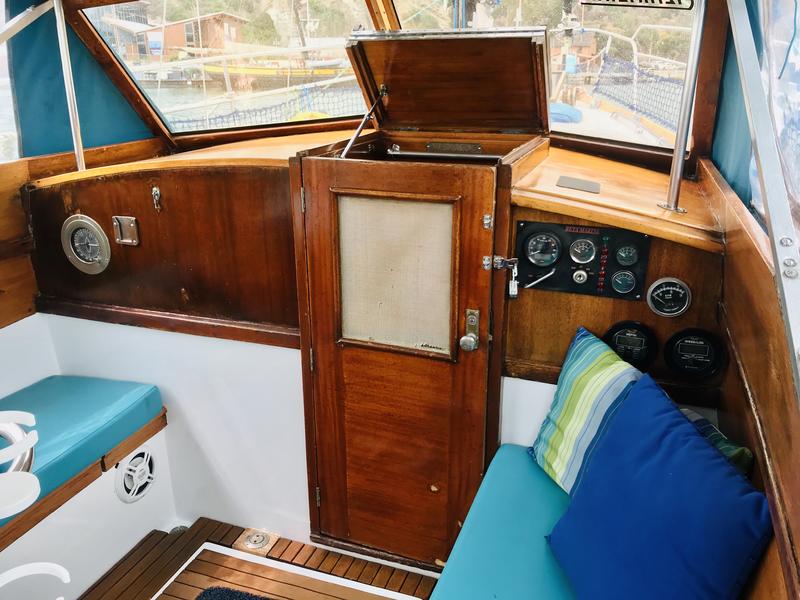 Chris Craft Sparkman & Stevens 35 Sailboat