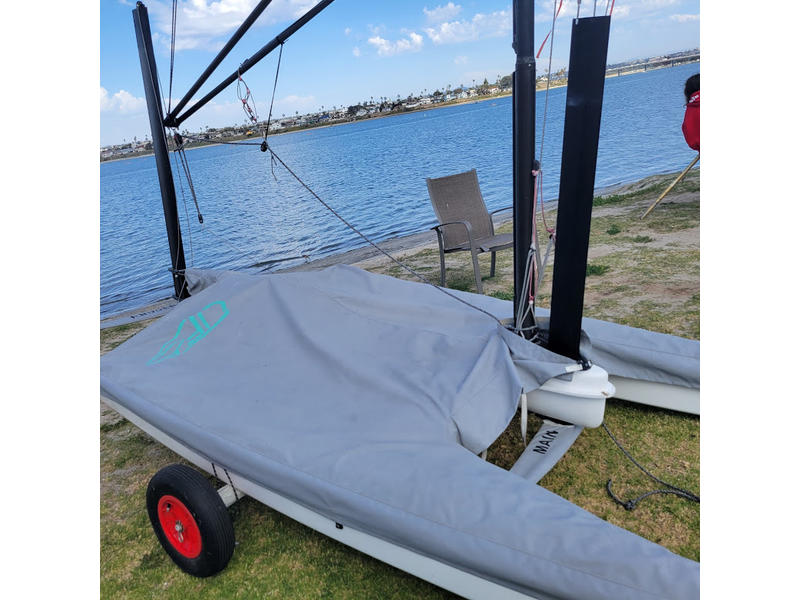 fulcrum ufo foiling sailboat