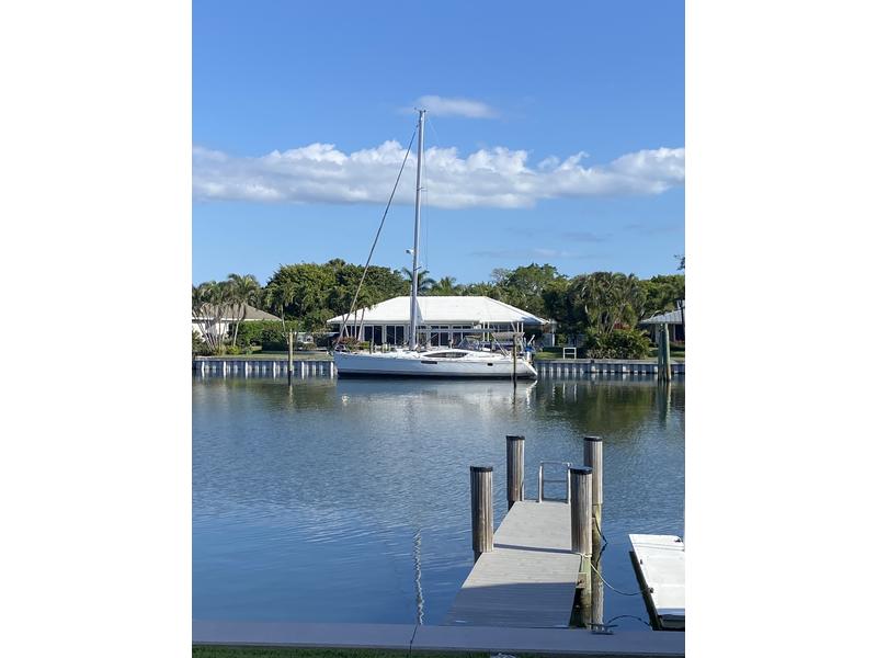 2017 Jeanneau 50 DS located in Florida for sale